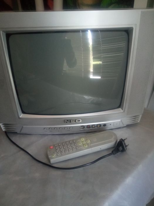 Телевизор 21 инч.2 бр.