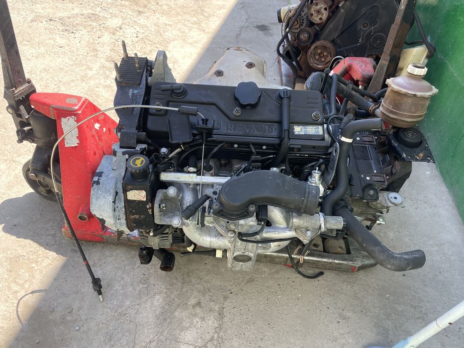 Двигатель Renault Safrane.