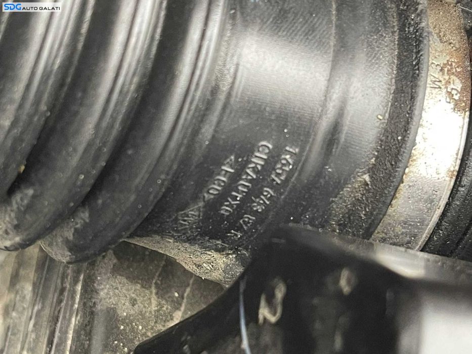 Tub Tubulatura Conducta Aer Intercooler Renault Captur 0.9 Tce 2013 - 2019 Cod 165764382R 165764382 [C4537]