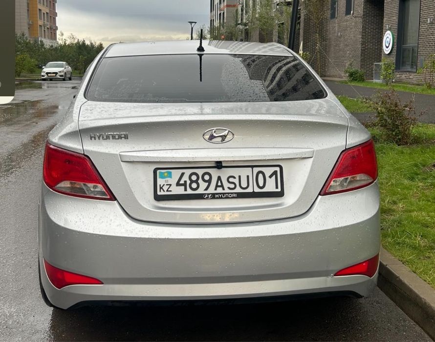 Продам срочно Хюндай солярис 2015 года