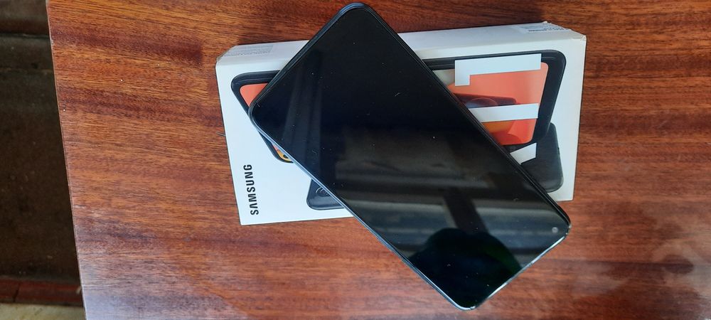 Продам Самсунг А11