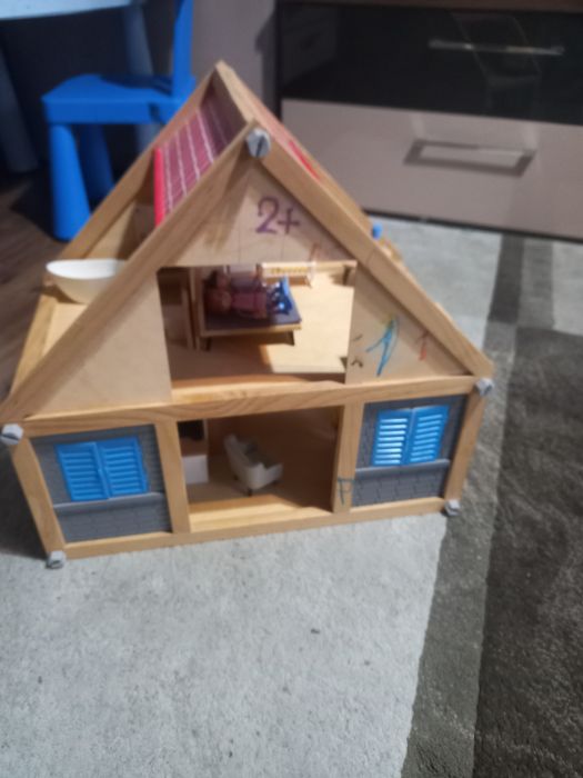 Căsuța lemn  pentru copii