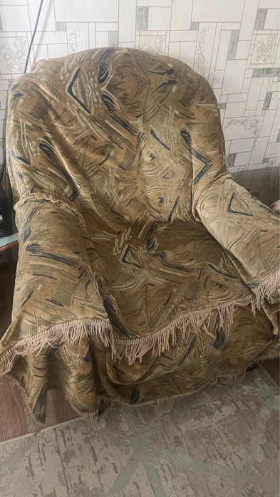 Диван 2 кресла..