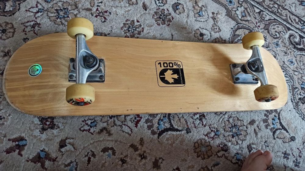 Срочно продм Скейт Импортный и самый лучший для профицоаналный СКЕЙТ C