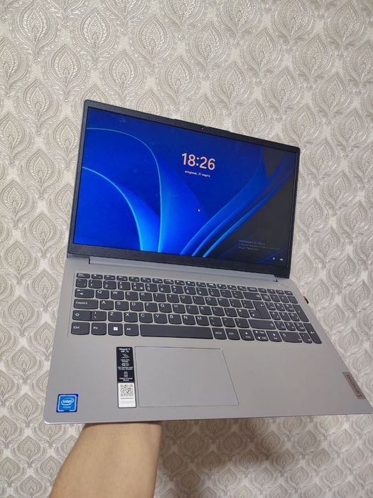 Lenovo IdeaPad1i