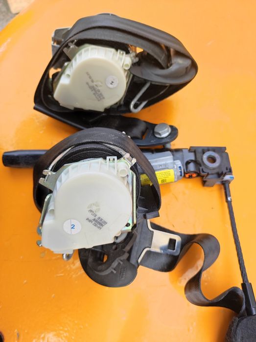 Предни колани за Пежо-5008