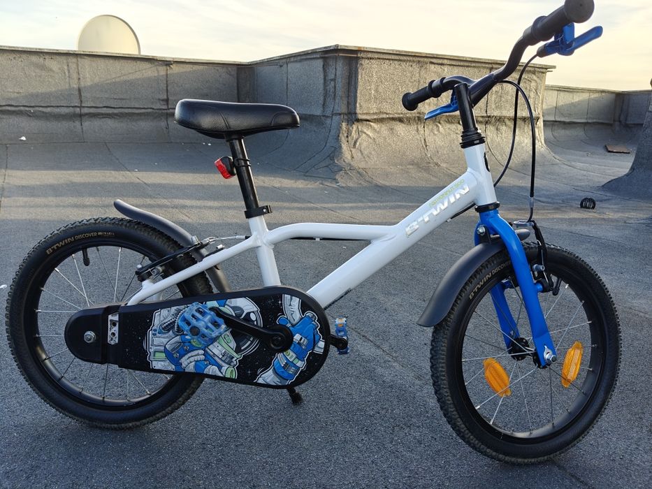 Bicicleta 16 inchi, 4-6 ani