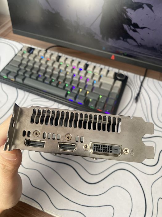 Продам видеокарту