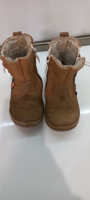 Боти от естествена кожа за момиченце