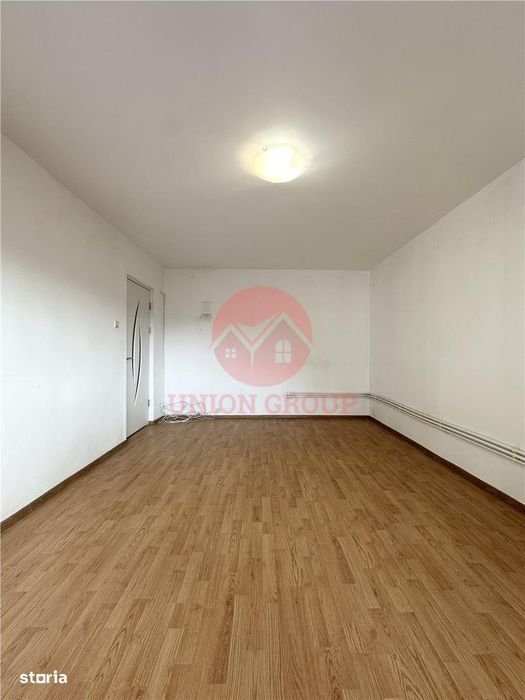 Apartament 4 Camere Decomandat, Etaj 2, Zona KM 4-5