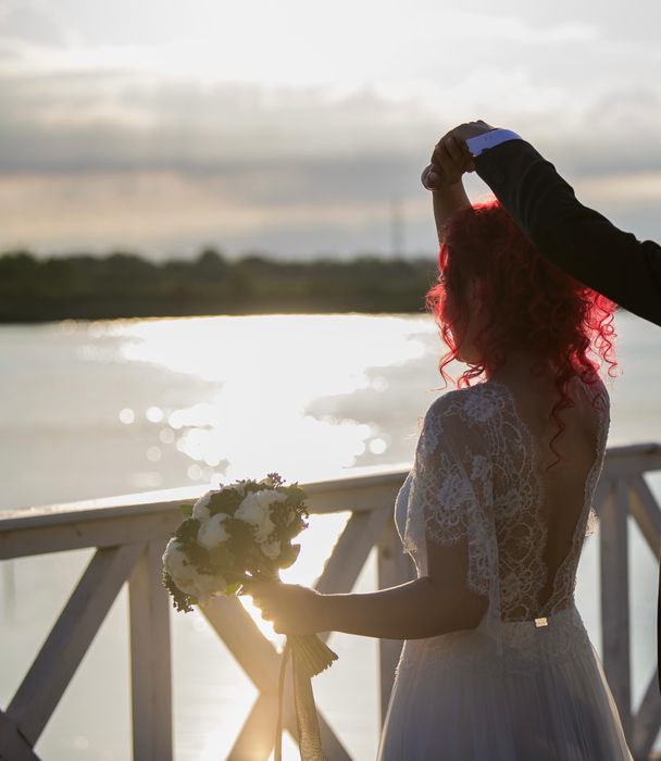 Vand Rochie de mireasa Rhea Costa / stare foarte buna