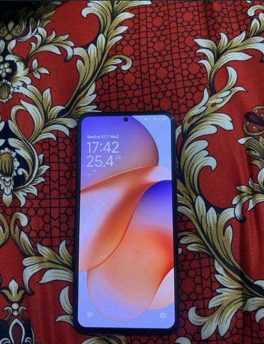 Xiaomi 13.     T