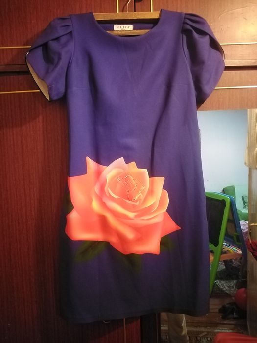 Платья sки 42-44 вечерние и коктейльные