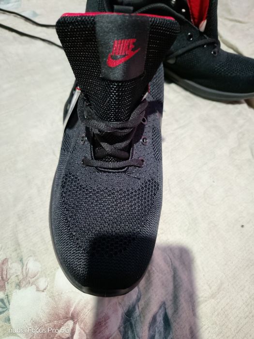 Кросовки.   найк .