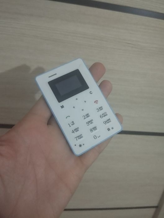 Mini Telefoʻn GSM