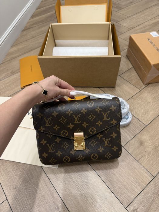 Сумка LV Louis Vuitton Pochette Metis