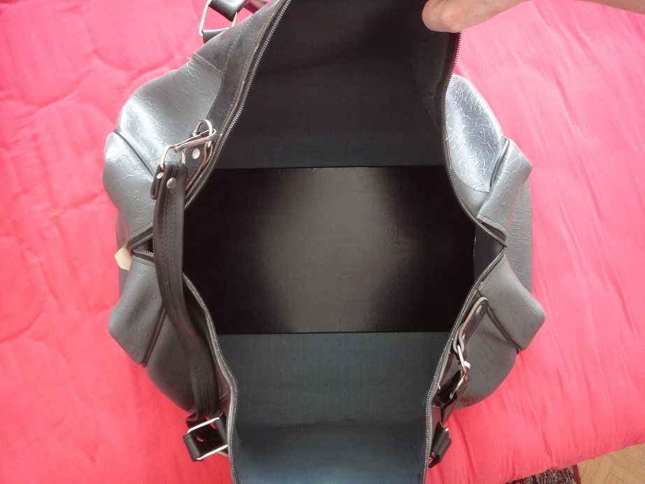 Антики - 2 големи ретро кожени сака / пътни чанти винтидж