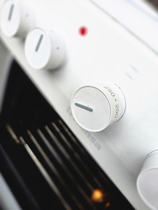 Aragaz electric cu cuptor electric