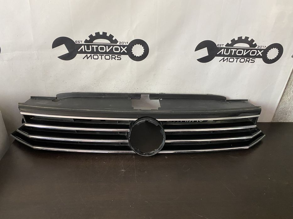 Grila radiator Vw Passat B8 nonfacelift