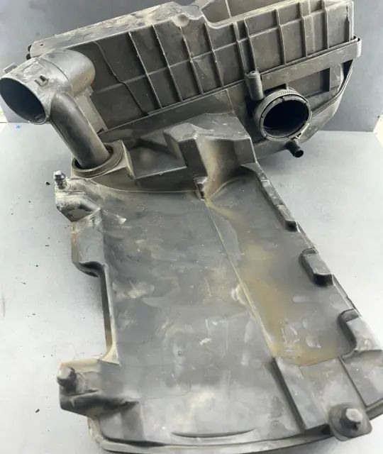 Carcasa filtru aer 8200517765 8200517765 Volkswagen VW Polo 2000