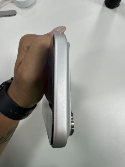 Apple 17 pro max