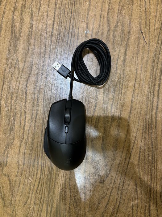 Razer Basilisk Essential