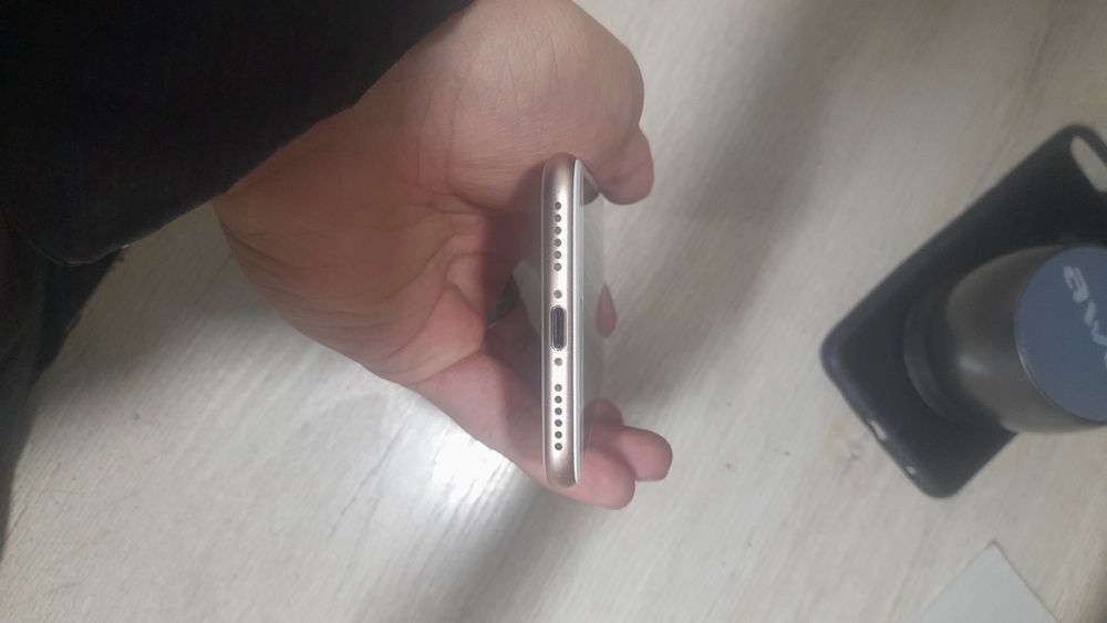 Iphone 8 sotiladi idiyal