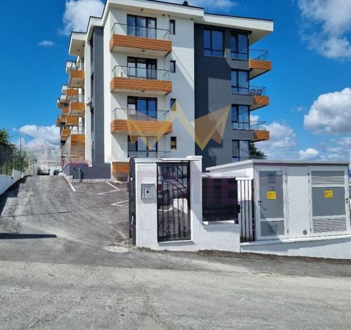 Дава се под наем Двустаен апартамент в Варна, Галата - 67 кв.м за 433.5 € - Снимка #10