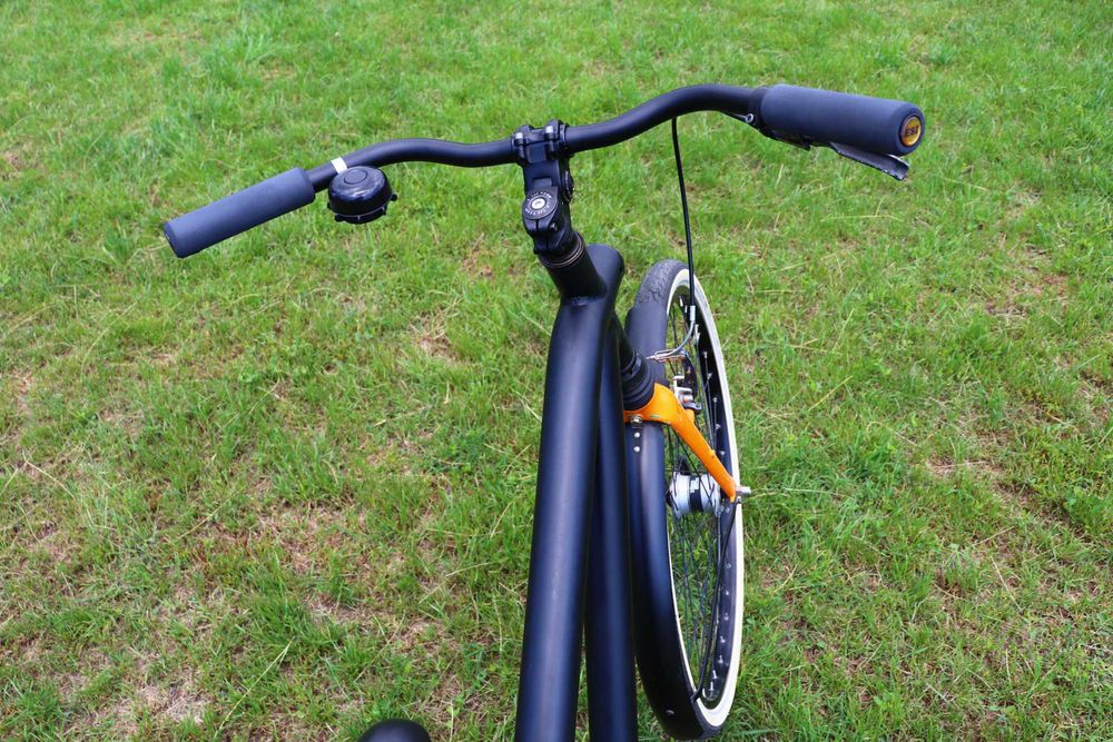 Bicicletă oraș VanMoof F6 Custom, Neagră, Roți 28, Furcă Bontrager monoshock