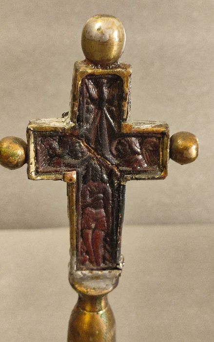 Cruce veche ‘Rastignirea si Botezul Domnului’, lemn sculptat -RARA