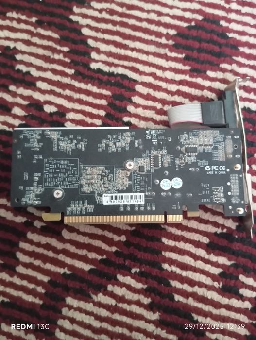 Model: GeForce GT 630 (yoki GT 430, aniq modeli joyida tekshiriladi)