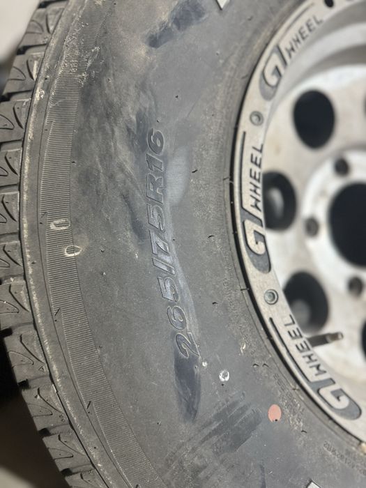 Продается шина с диской на запаску