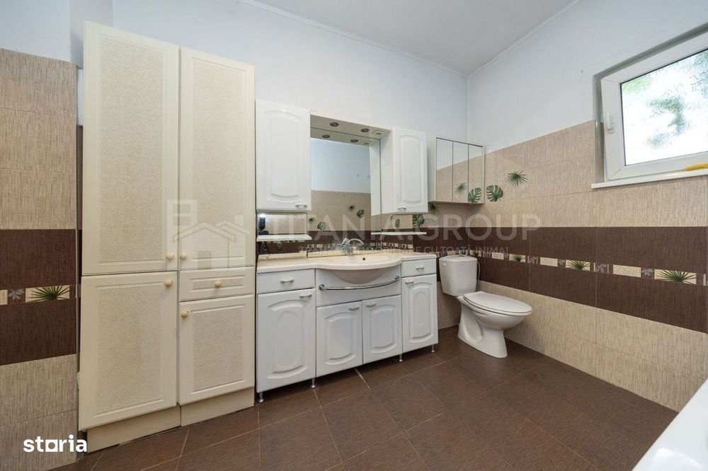 Casă cu teren 2.200 mp și deschidere la DN13 | Zonă mixtă | Brașov, St