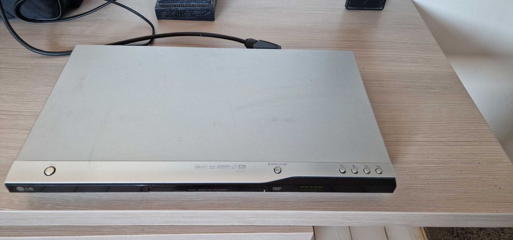 DVD ПЛЕЪР LG DVX171 - Работещ и тестван