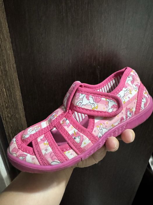 Сандалики детские