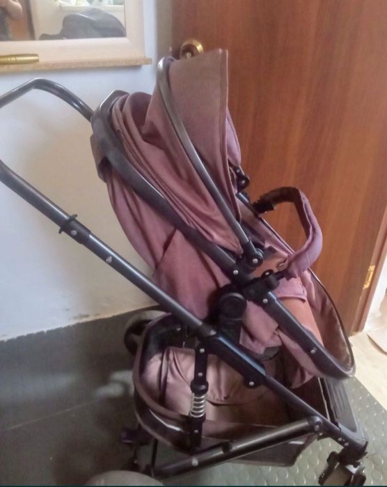 Каляска сатылады бір жыл ұсталған