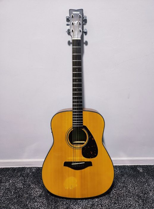 Гитара Yamaha FG800