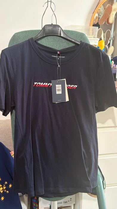 Tricou Zara mânecă bufantă nouă cu imprimeu