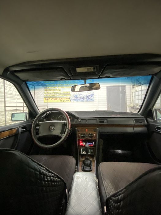 Мерседес сатылады.