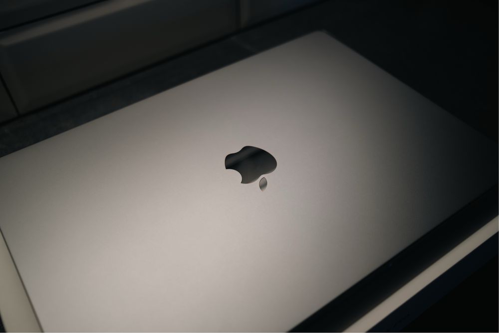 Macbook M1 pro 16