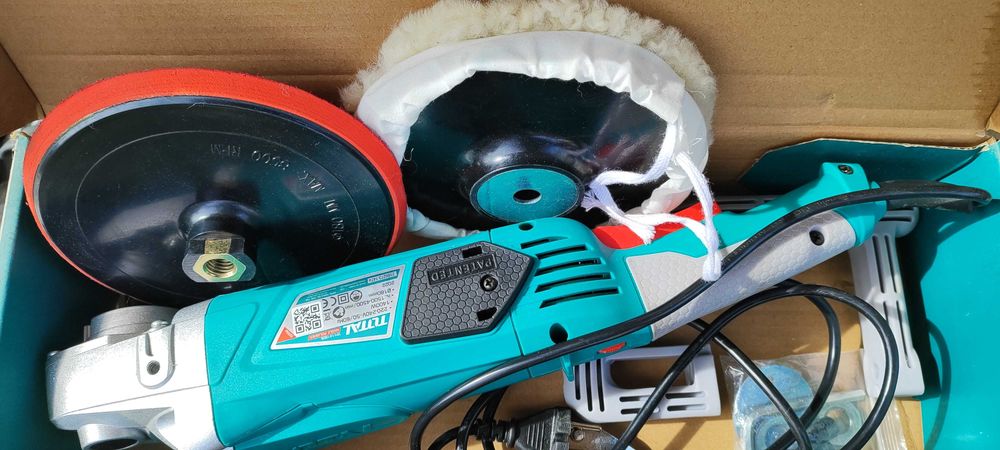 Полирмашина TOTAL Industrial, 1400 W, Ф 180 мм