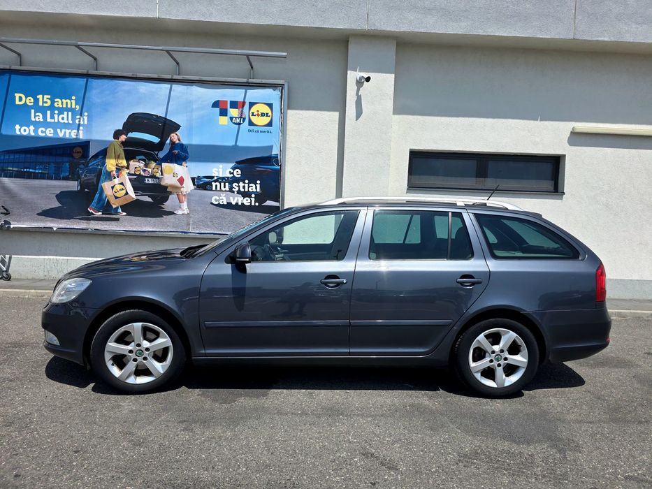 SKODA Octavia 2012 — imagine 2