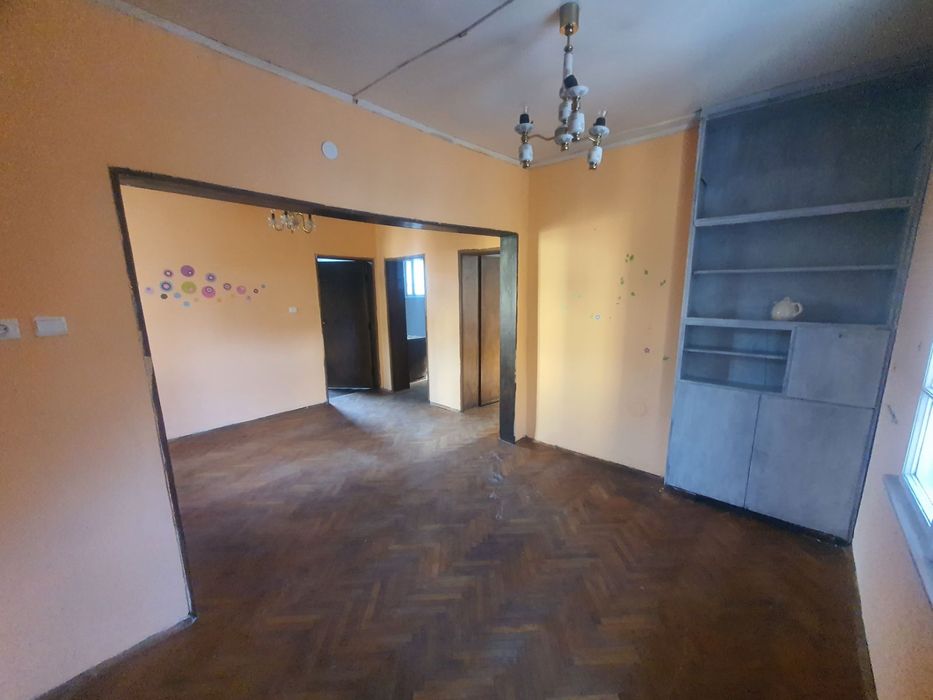 Дава се под наем Къща в София, Лозенец - 300 кв.м за 2892.21 € - Снимка #2