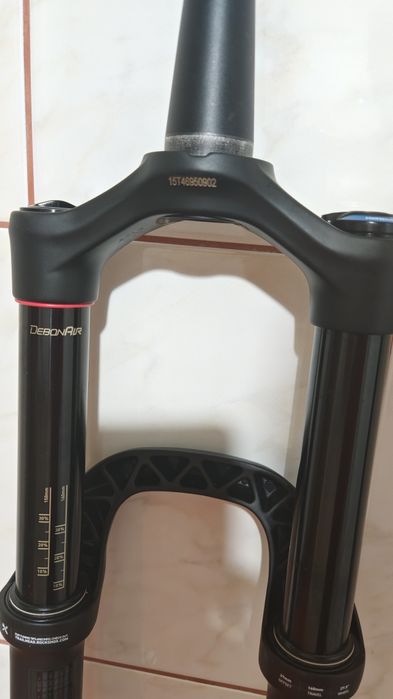 Furcă ROCKSHOX YARI RC, 27.5, 160mm