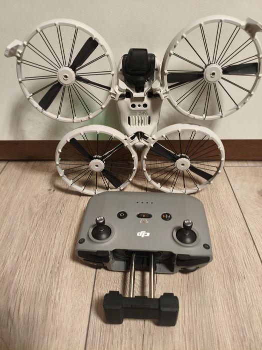 Дрон DJI Flip (RC-N3) серый