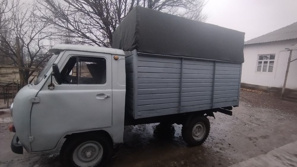 UAZIK sotiladi 1979 yil 4 balon yangi mator qilingan yangi akimlyator