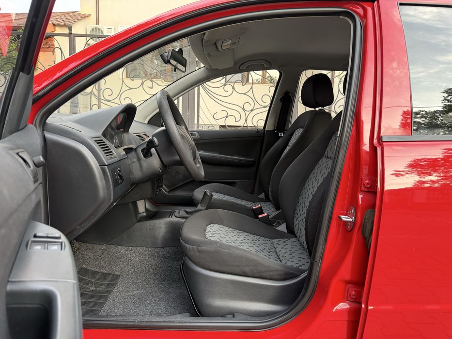 Skoda Fabia 2007 Cu Doar 64.000km 1.2benzina