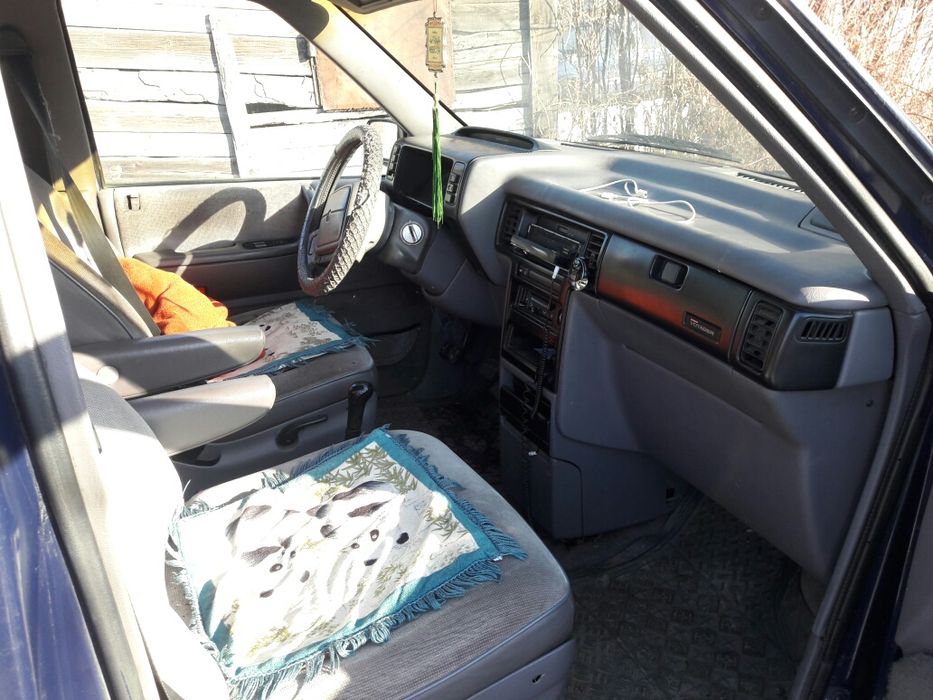 Продам Крайслер Минивен