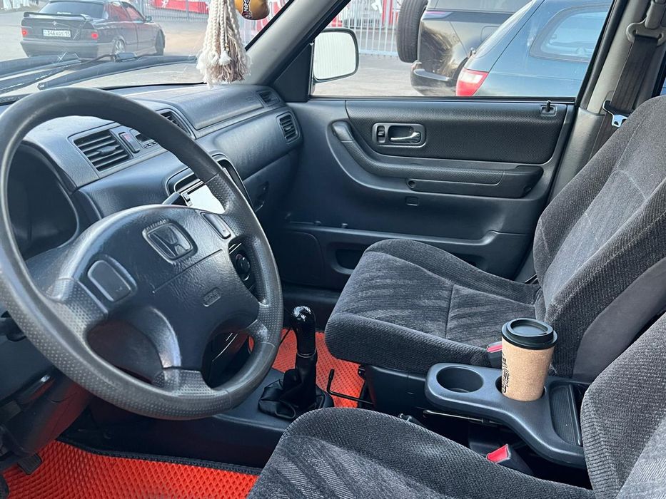 Хонда црв 2 литра механика левый руль