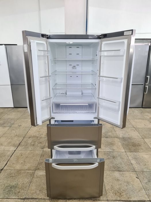 Side by Side Ariston Hotpoint